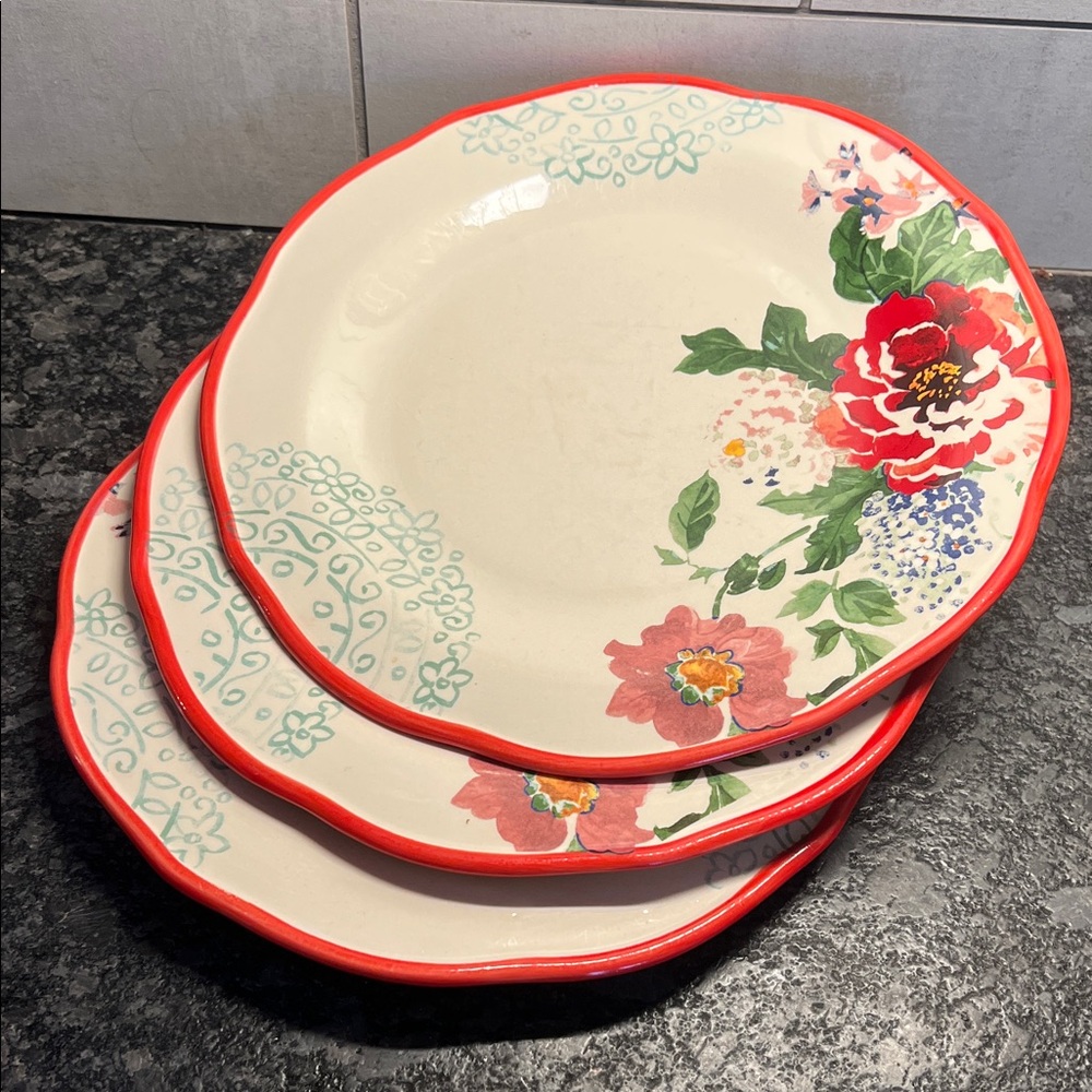 Set of 3 Pioneer Woman Floral Red-Trim Ceramic Dinner Plates - good condition
